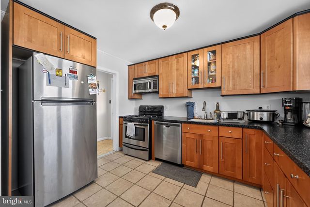 285 MILL RD, Burlington, NJ 08016