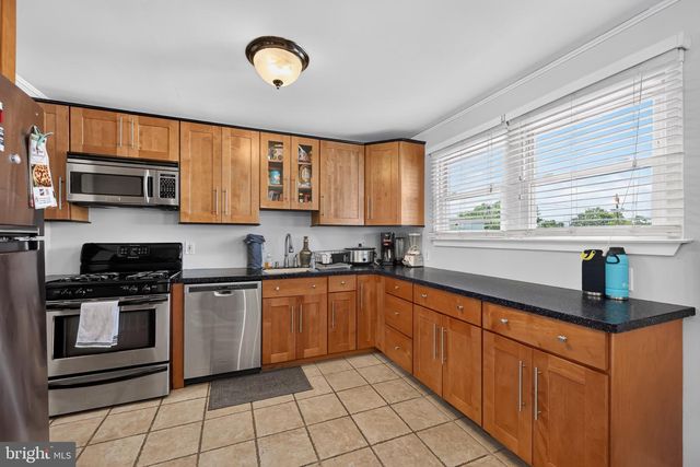 285 MILL RD, Burlington, NJ 08016