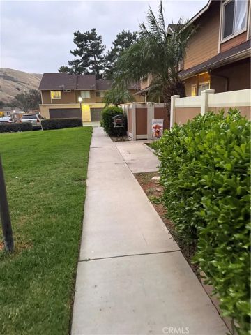 1460 Kendall 17, San Bernardino, CA 92407
