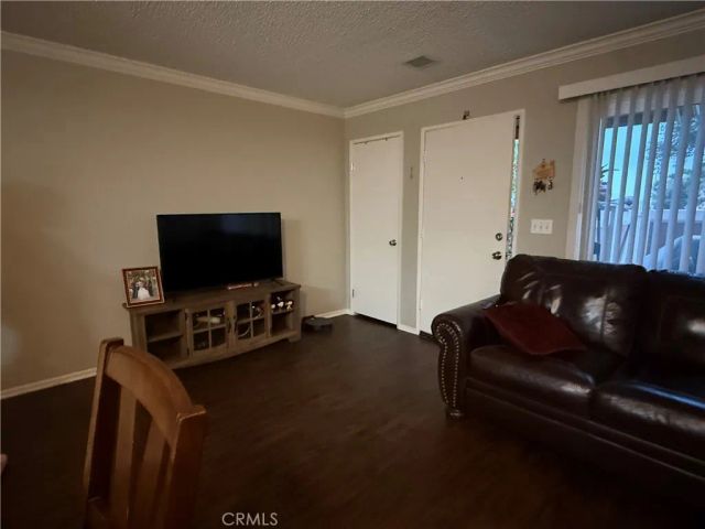 1460 Kendall 17, San Bernardino, CA 92407