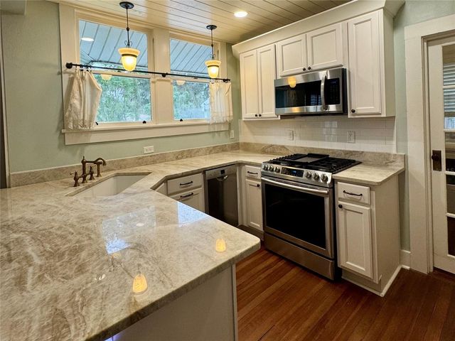 707 SE 10TH PLACE, Ocala, FL 34471