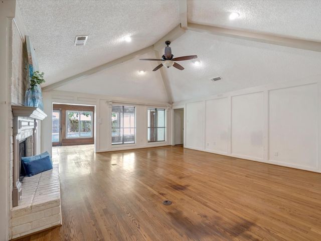 1015 Woodhorn Drive, Houston, TX 77062