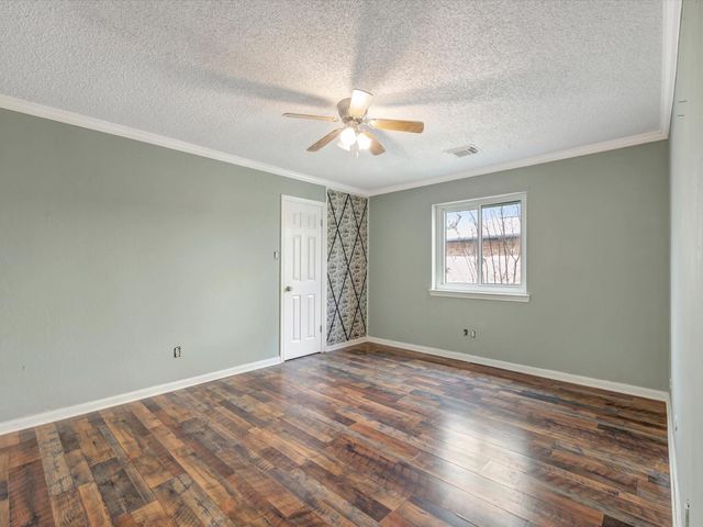 1015 Woodhorn Drive, Houston, TX 77062