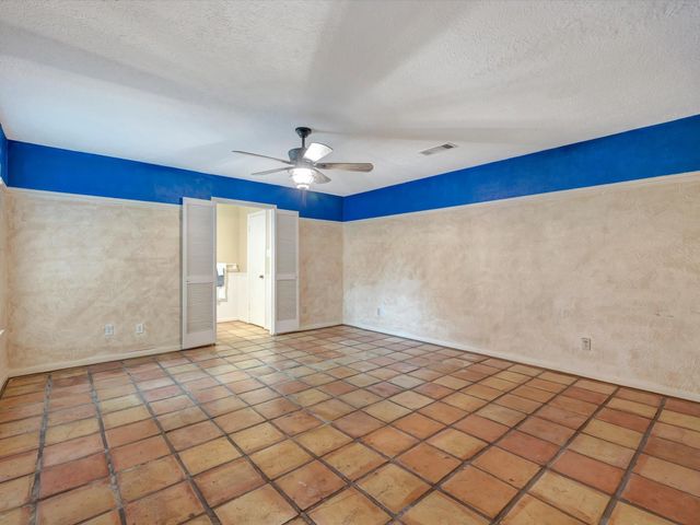 1015 Woodhorn Drive, Houston, TX 77062