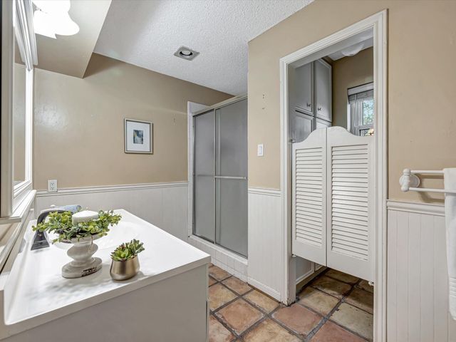 1015 Woodhorn Drive, Houston, TX 77062