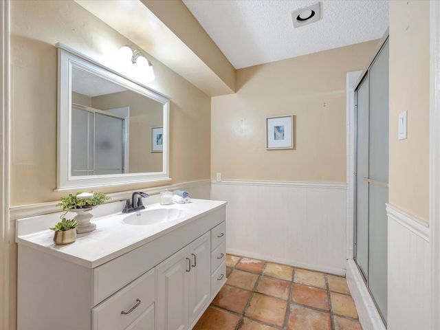 1015 Woodhorn Drive, Houston, TX 77062