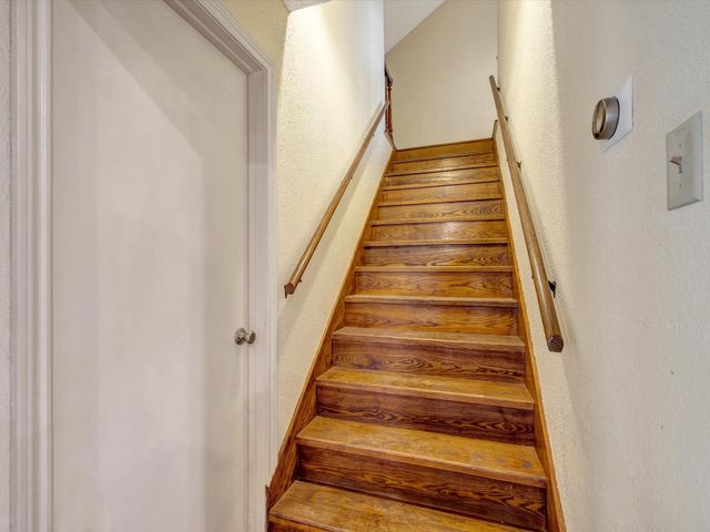 1015 Woodhorn Drive, Houston, TX 77062