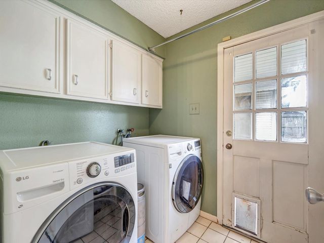 1015 Woodhorn Drive, Houston, TX 77062