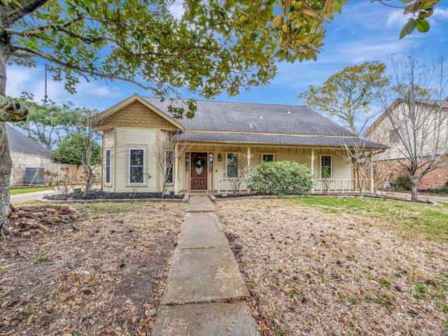 1015 Woodhorn Drive, Houston, TX 77062