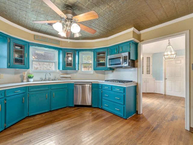 1015 Woodhorn Drive, Houston, TX 77062