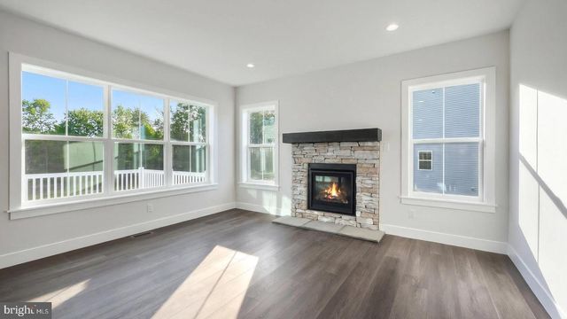 130 SOUTH MOUNTAIN DR, Carlisle, PA 17013