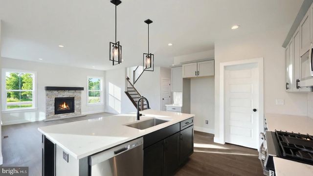 130 SOUTH MOUNTAIN DR, Carlisle, PA 17013