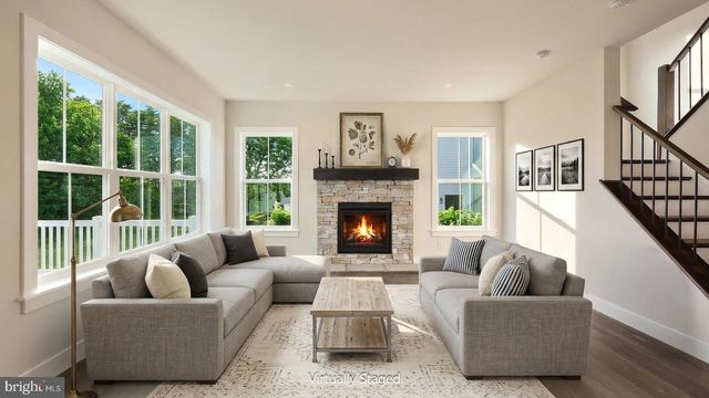 130 SOUTH MOUNTAIN DR, Carlisle, PA 17013