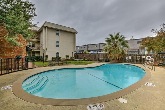910 Duncan LN 52, Austin, TX 78705