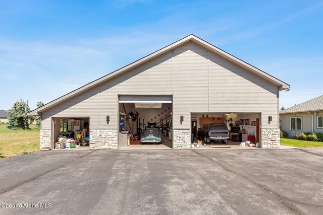 1655 W Diamond Bar Rd, Rathdrum, ID 83858