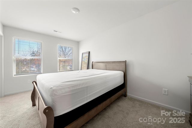 127 Villa Lane, Lincolnton, NC 28092