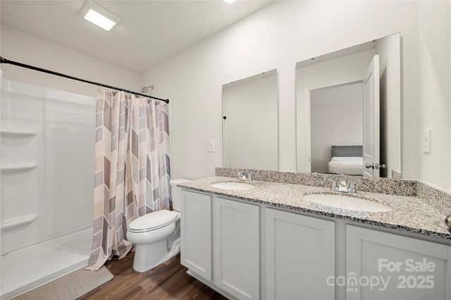 127 Villa Lane, Lincolnton, NC 28092