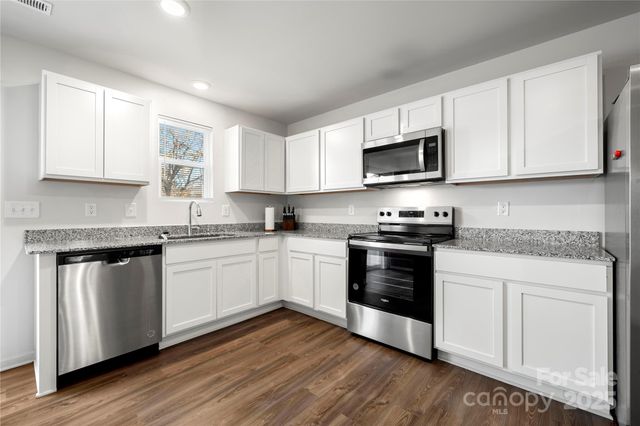 127 Villa Lane, Lincolnton, NC 28092