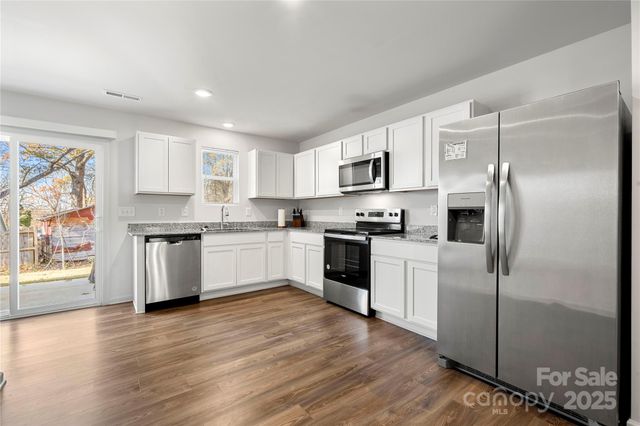 127 Villa Lane, Lincolnton, NC 28092