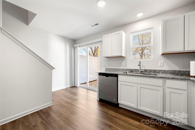 127 Villa Lane, Lincolnton, NC 28092