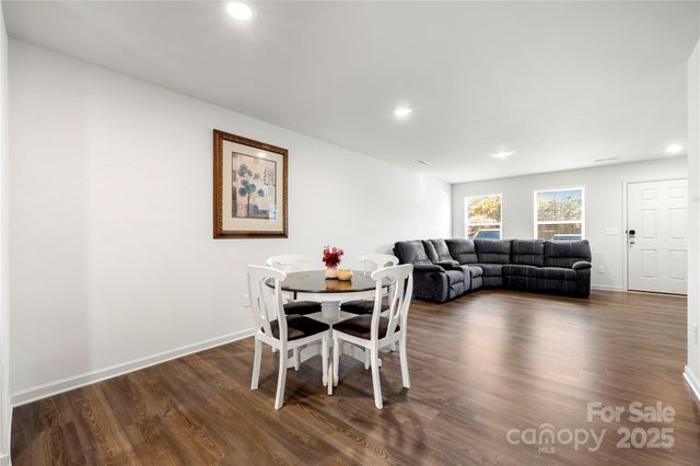 127 Villa Lane, Lincolnton, NC 28092