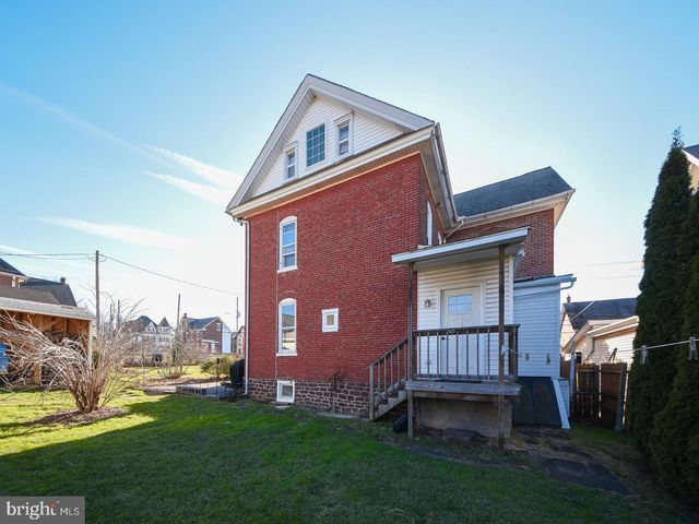 17-19 N SECOND ST, Souderton, PA 18964