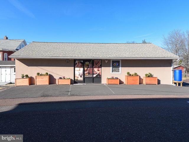 17-19 N SECOND ST, Souderton, PA 18964