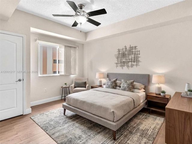 6001 SW 70th St 313, South Miami, FL 33143