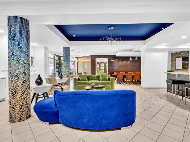 6001 SW 70th St 313, South Miami, FL 33143