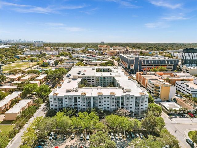 6001 SW 70th St 313, South Miami, FL 33143