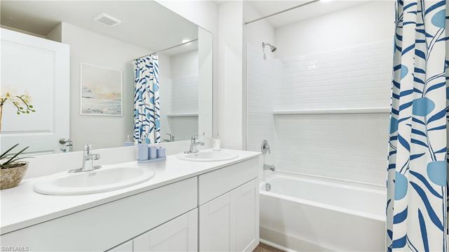 14183 HEMINGWAY OAKS TRL, Fort Myers, FL 33905