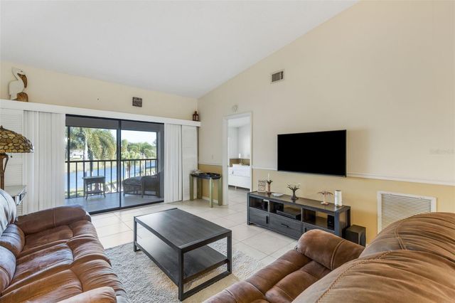 4514 WEYBRIDGE 54, Sarasota, FL 34235