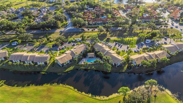 4514 WEYBRIDGE 54, Sarasota, FL 34235