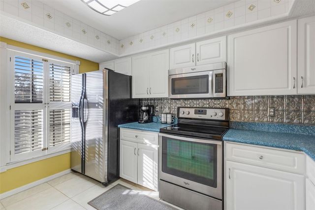 4514 WEYBRIDGE 54, Sarasota, FL 34235