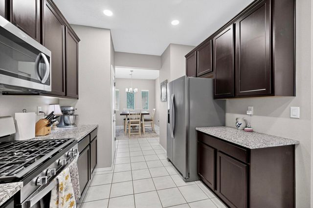 1831 Tesoro Loop NW, Los Lunas, NM 87031