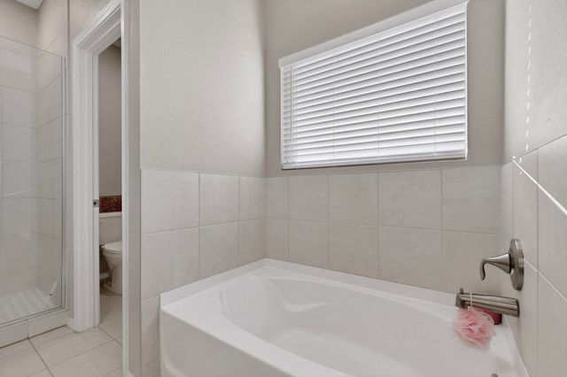 1831 Tesoro Loop NW, Los Lunas, NM 87031