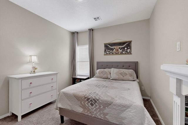 1831 Tesoro Loop NW, Los Lunas, NM 87031