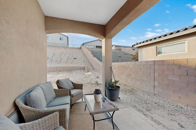 1831 Tesoro Loop NW, Los Lunas, NM 87031