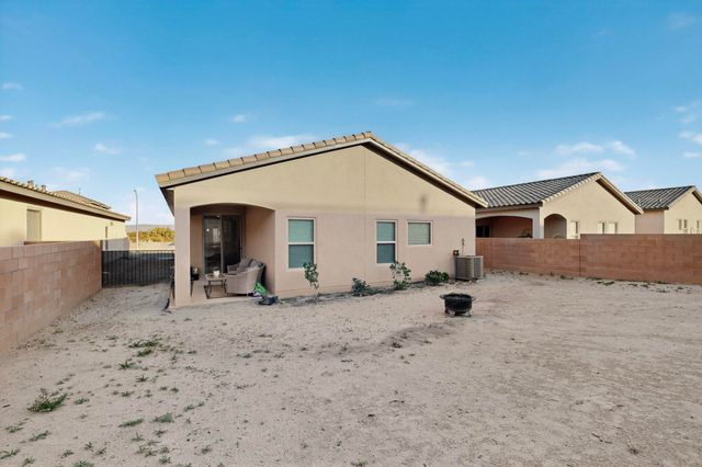 1831 Tesoro Loop NW, Los Lunas, NM 87031
