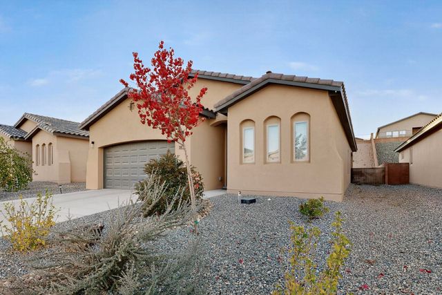 1831 Tesoro Loop NW, Los Lunas, NM 87031