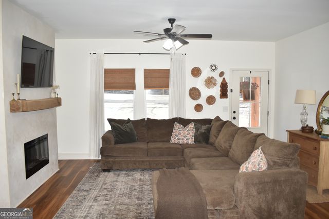 999 Polk Lane, Dallas, GA 30132