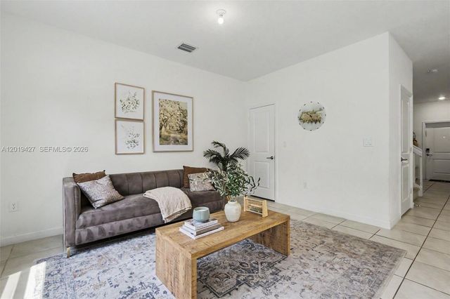 20308 NW 6th Pl, Miami Gardens, FL 33169