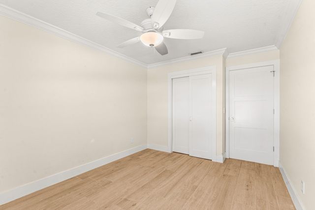 226 Moccasin Trail W, Jupiter, FL 33458