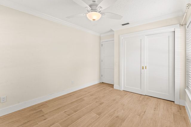 226 Moccasin Trail W, Jupiter, FL 33458