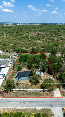 1950 Ash ST, San Marcos, TX 78666