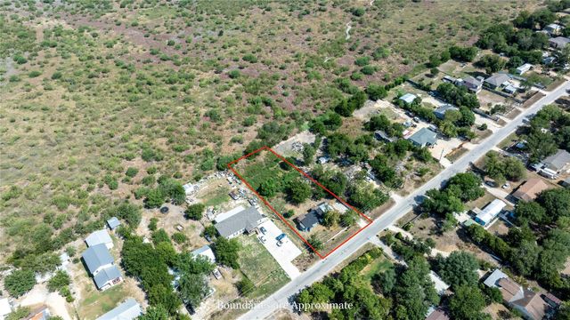 1950 Ash ST, San Marcos, TX 78666