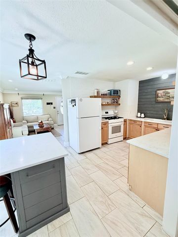 6027 Bluebell CIR, Austin, TX 78741