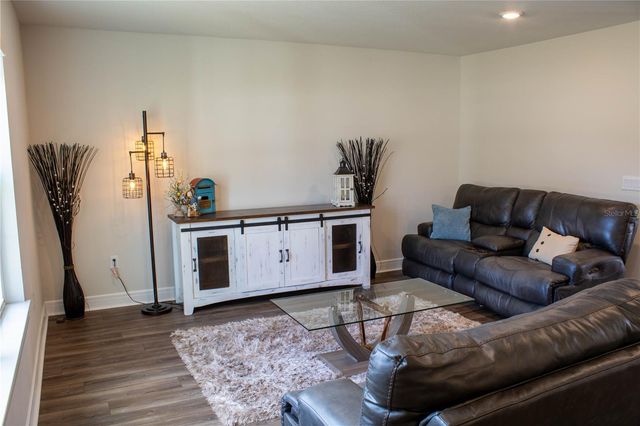 3887 SPRUCE CREEK DRIVE, Lakeland, FL 33811