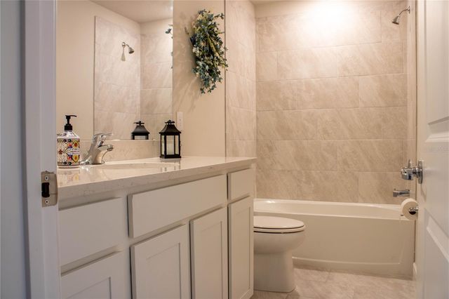 3887 SPRUCE CREEK DRIVE, Lakeland, FL 33811