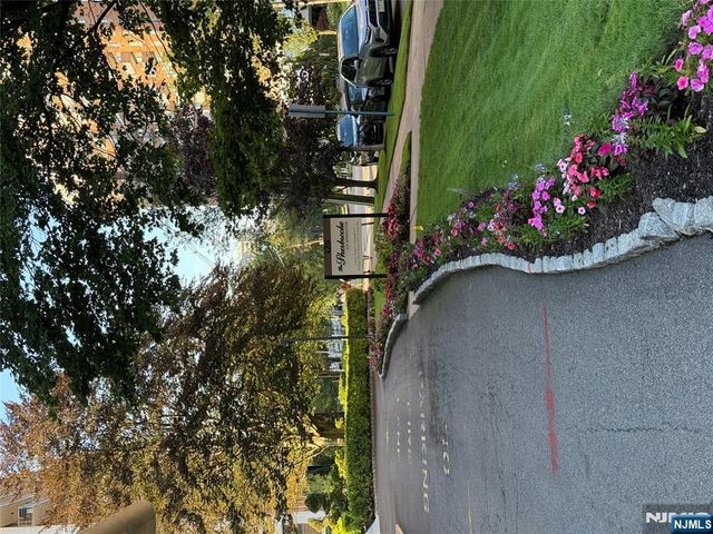 125 Prospect Avenue 5F, Hackensack, NJ 07601